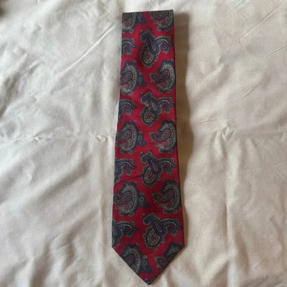 Christian Dior Red Blue Silk Paisley Tie